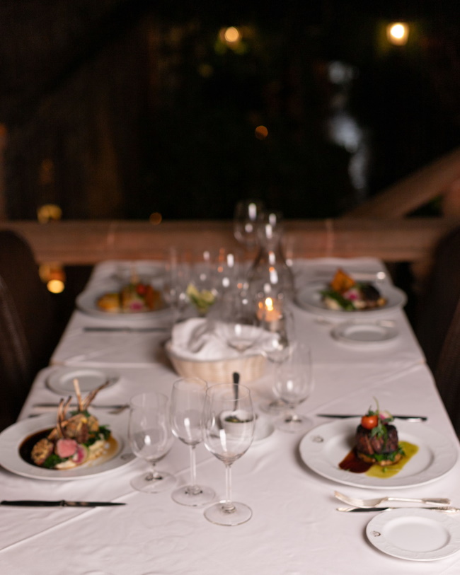 Amenities include Hacienda San Angel Gourmet Restaurant lamb, steak, fish and pasta dinners.